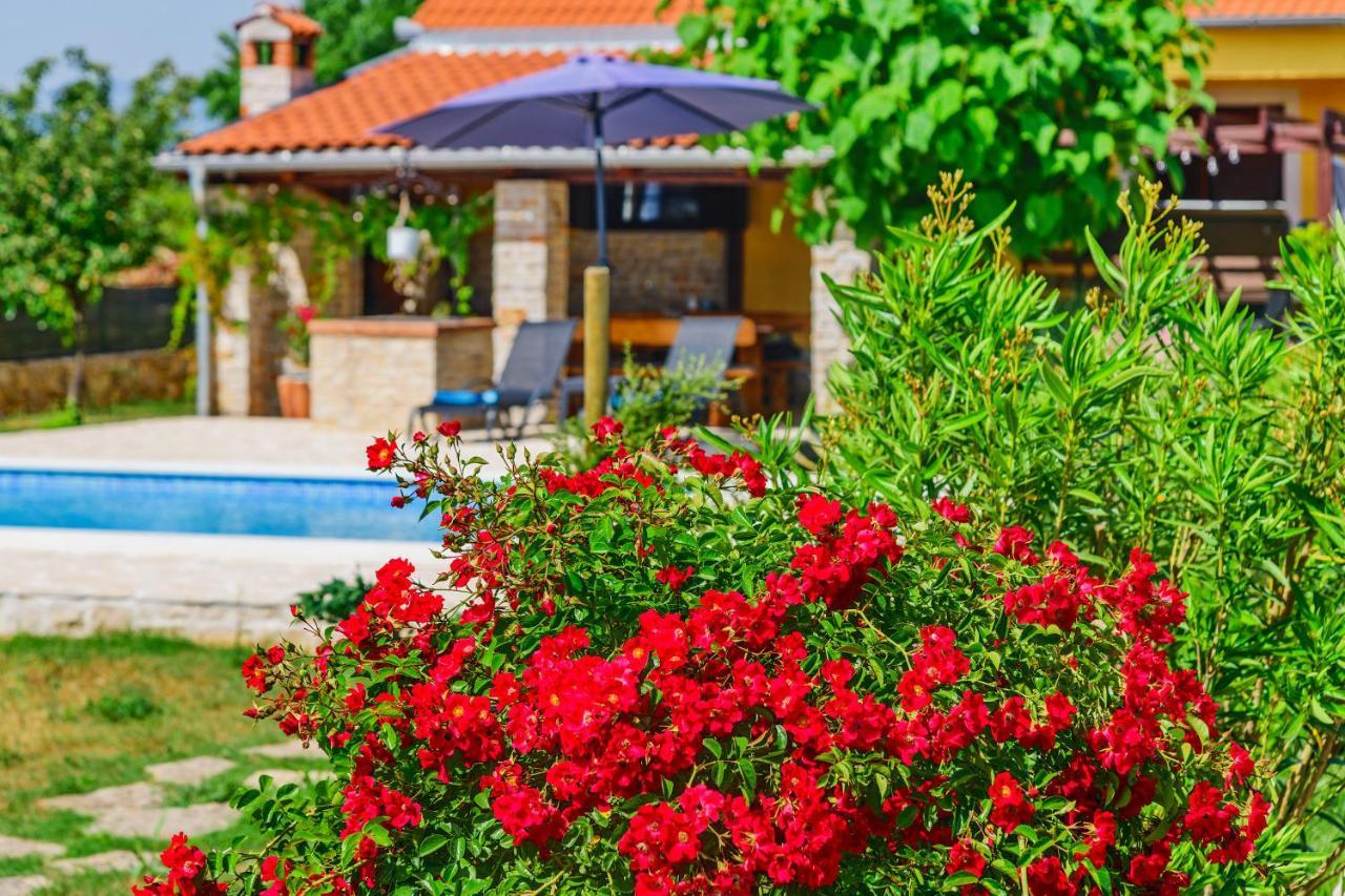 Sunny House Villa Smokovic Buitenkant foto